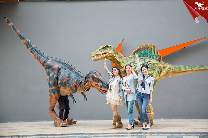 恐龍皮套，恐龍表演服