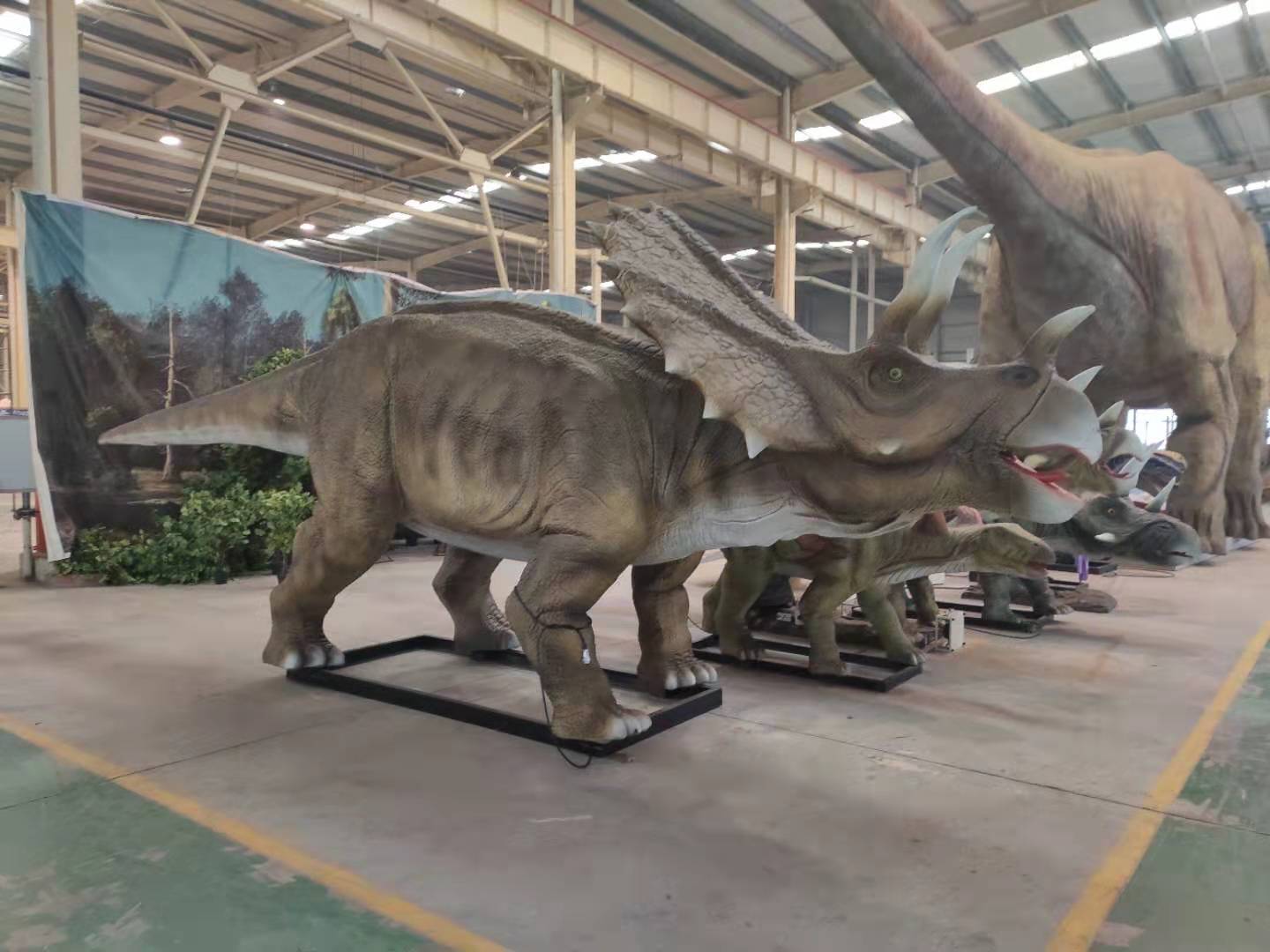 年底清倉大優(yōu)惠，看上哪個恐龍就帶走吧！