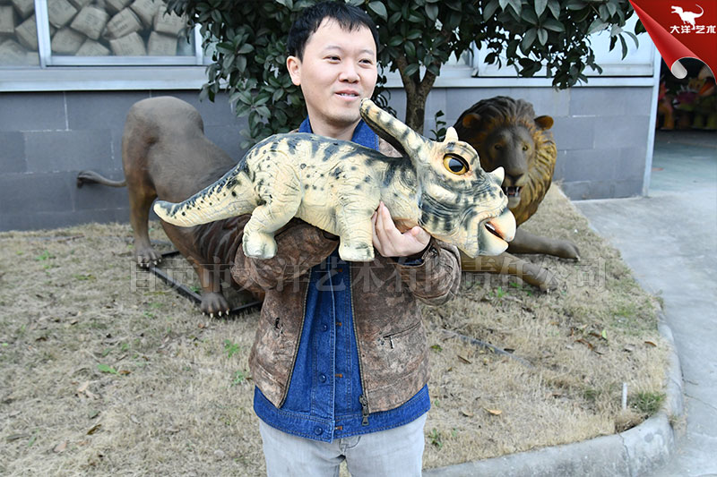 恐龍手偶，仿真手偶恐龍