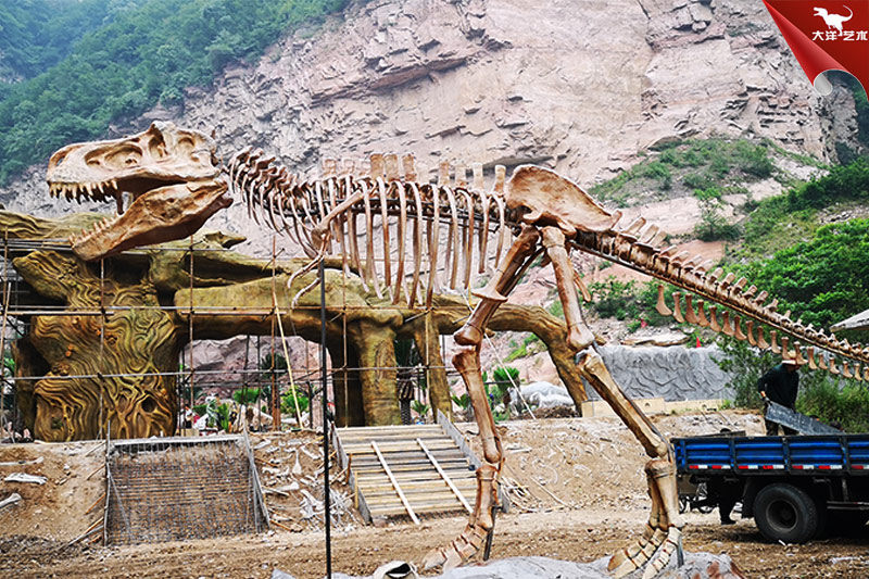 恐龍化石骨架，霸王龍化石骨架