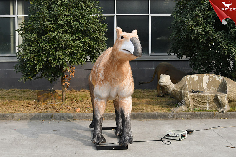 長頸駝遠(yuǎn)古仿真動物模型制作