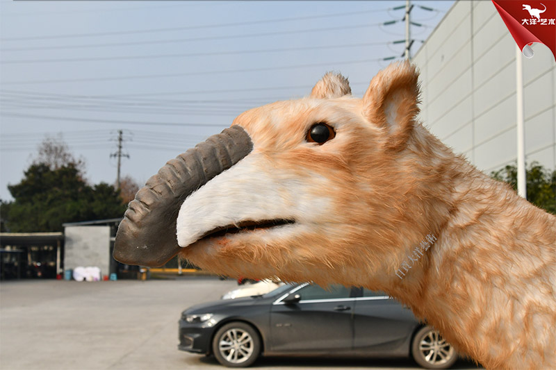 長頸駝遠(yuǎn)古仿真動物模型制作