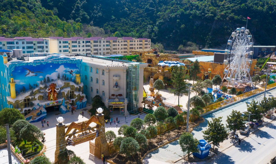 陜西商洛侏羅紀(jì)恐龍世界